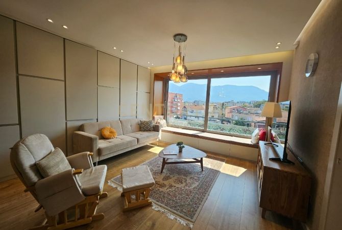 Shtepi me qera Apartament ne Tirane, 2+1, Mobilimi E mobiluar, Pagesa 1,400  Euro.