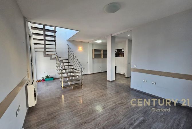 Ambient biznesi me qera 3+1 ne Tirane - 1,400 Euro