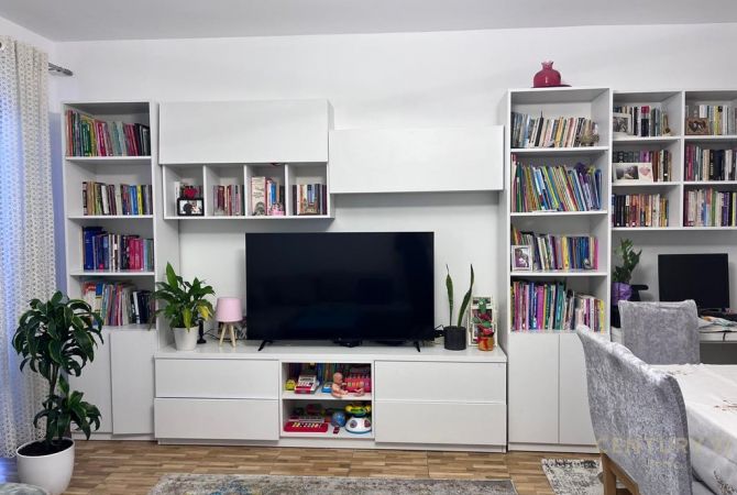 Shtepi ne shitje Apartament ne Tirane, 2+1, Mobilimi E mobiluar, Pagesa 270,000  Euro.