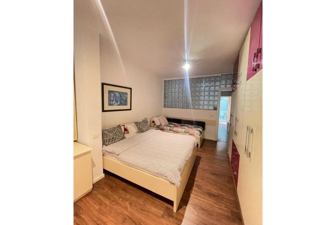 Shtepi ne shitje 1+1 ne Tirane - 130,000 Euro