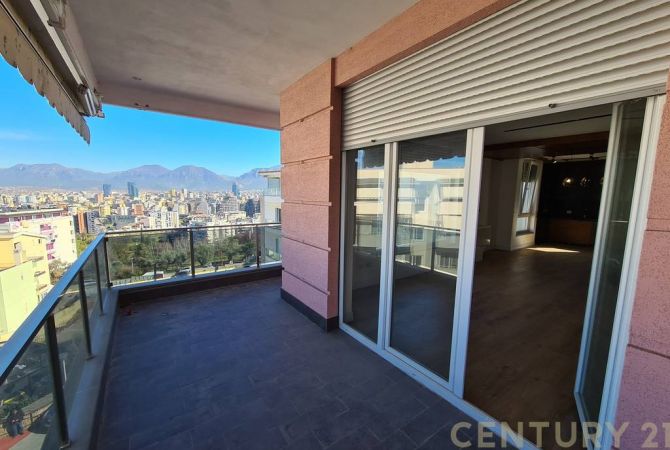 Shtepi me qera 3+1 ne Tirane - 1,000 Euro