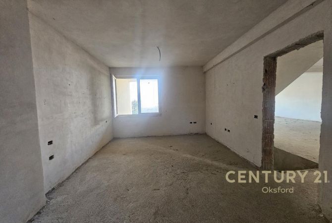 House for Sale 4+1 in Tirana - 600,000 Euro