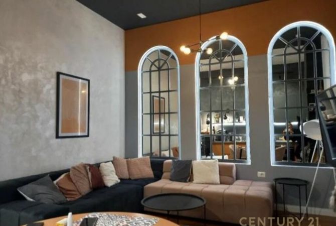 Shtepi ne shitje 5+1 ne Tirane - 1,200,000 Euro