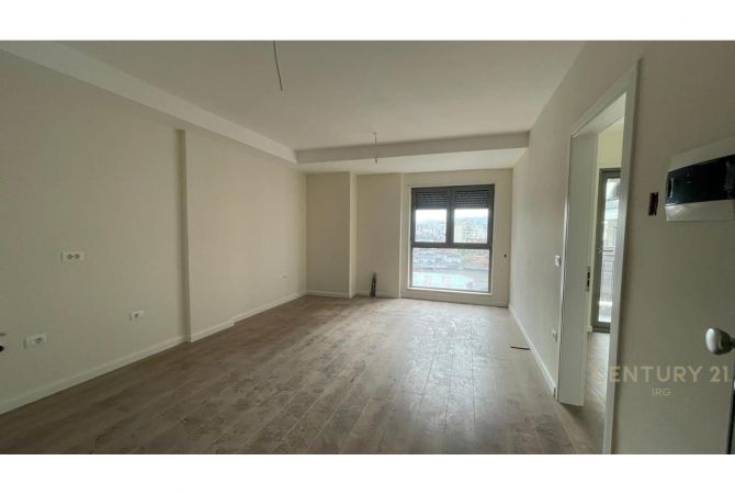 Shtepi ne shitje Apartament ne Tirane, 1+1, Mobilimi Bosh, pa mobiluar, Pagesa 140,000  Euro.