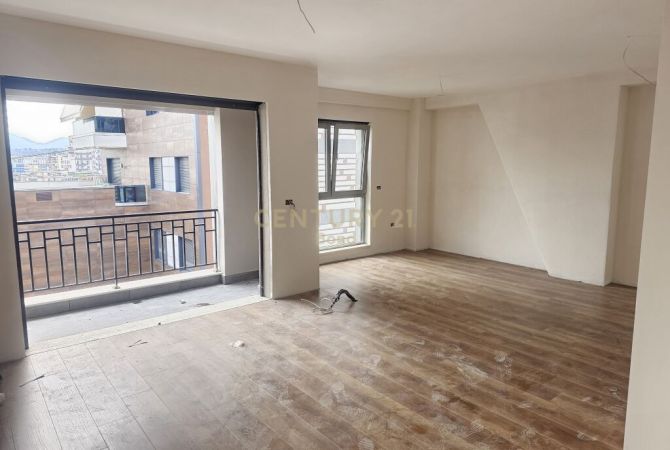 Shtepi ne shitje 2+1 ne Tirane - 265,000 Euro