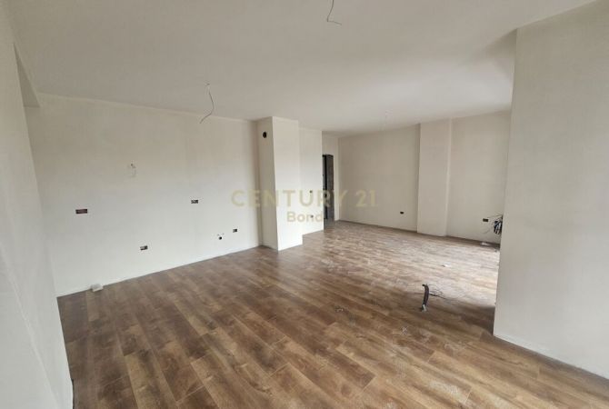 Shtepi ne shitje 2+1 ne Tirane - 265,000 Euro