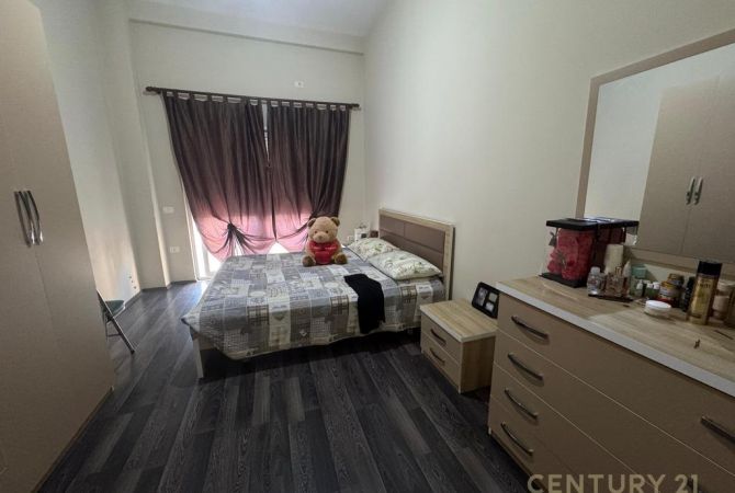 Shtepi ne shitje 2+1 ne Tirane - 130,000 Euro