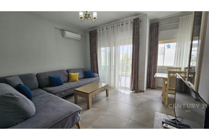 Shtepi ne shitje Apartament ne Durres, 2+1, Mobilimi E mobiluar, Pagesa 225,000  Euro.