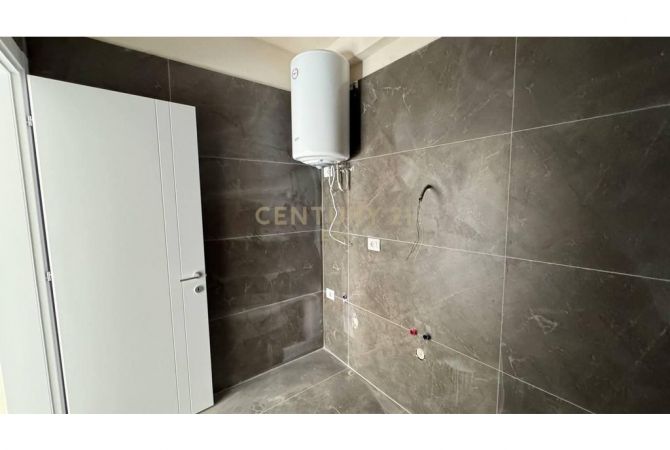 Shtepi ne shitje Apartament ne Durres, 1+1, Mobilimi Bosh, pa mobiluar, Pagesa 89,278  Euro.