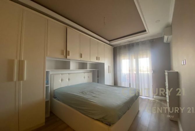 Shtepi ne shitje Apartament ne Durres, 2+1, Mobilimi E mobiluar, Pagesa 135,000  Euro.