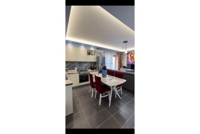 Shtepi ne shitje 2+1 ne Tirane - 120,000 Euro