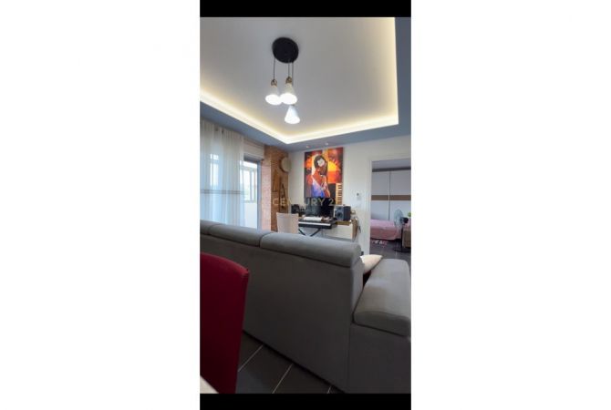 Shtepi ne shitje 2+1 ne Tirane - 120,000 Euro