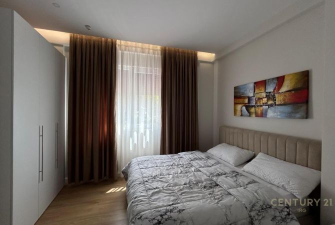 Shtepi ne shitje Apartament ne Tirane, 2+1, Mobilimi E mobiluar, Pagesa 230,000  Euro.