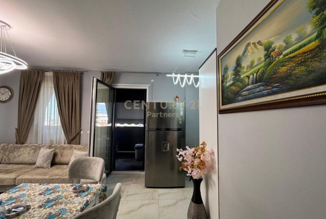 Shtepi ne shitje Apartament ne Tirane, 1+1, Mobilimi E mobiluar, Pagesa 135,000  Euro.