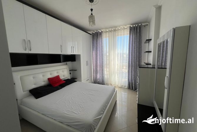 Shtepi ne shitje Apartament ne Tirane, 1+1, Mobilimi E mobiluar, Pagesa 95,000  Euro.