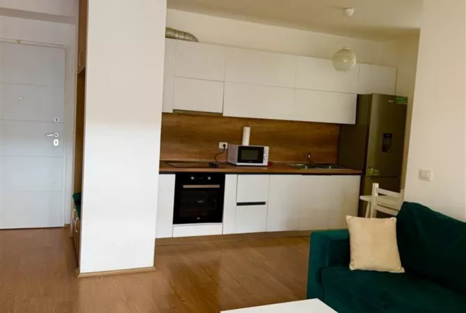 Shtepi me qera 2+1 ne Tirane - 750 Euro