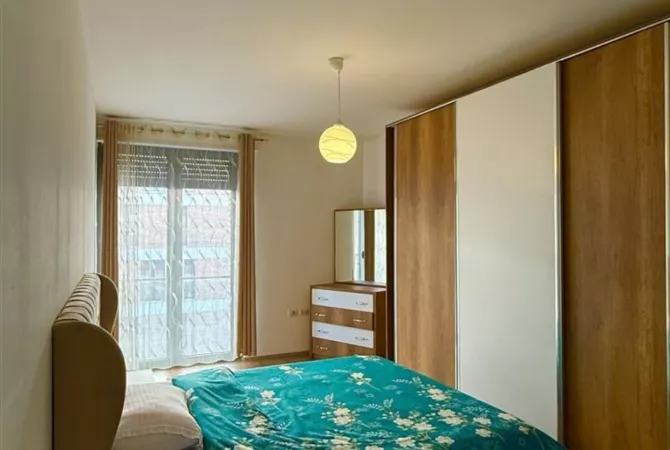Shtepi me qera 2+1 ne Tirane - 750 Euro