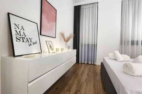 Shtepi me qera Apartament ne Tirane, 2+1, Mobilimi E mobiluar, Pagesa 800  Euro.