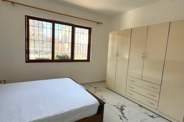 Shtepi me qera Apartament ne Tirane, 1+1, Mobilimi E mobiluar, Pagesa 400  Euro.