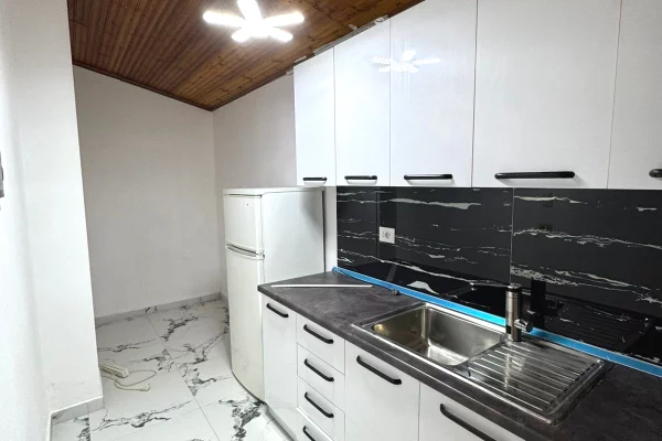 Casa in affitto 1+1 a Tirana - 400 Euro
