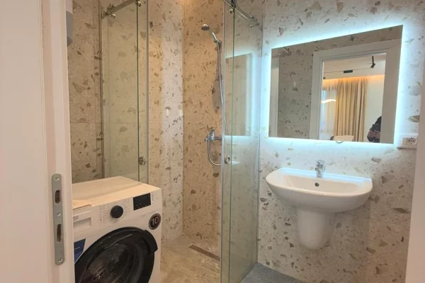 Shtepi me qera Apartament ne Tirane, 1+1, Mobilimi E mobiluar, Pagesa 600  Euro.