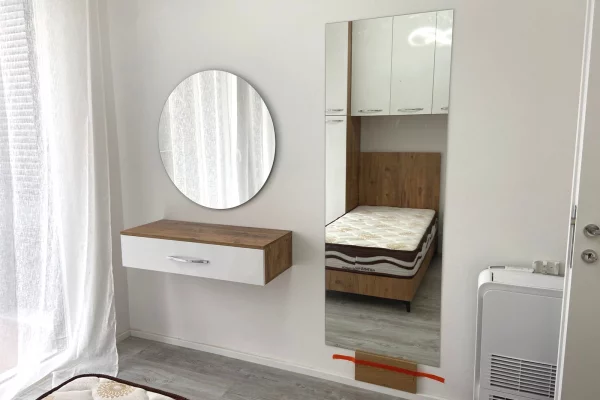 Shtepi ne shitje Apartament ne Tirane, 2+1, Mobilimi E mobiluar, Pagesa 190,000  Euro.