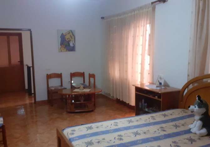 Shtepi ne shitje Shtepi Private ne Lushnje, 5+1, Mobilimi E mobiluar, Pagesa 315,000  Euro.