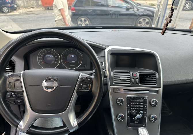 Makina ne shitje ne Tirane - 13,000 Euro