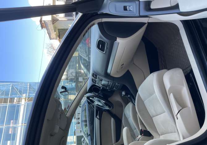 Makina ne shitje ne Tirane, Volkswagen, 2009 gasoline-gas,Kambio Automatik Pagesa 6,000  Euro.