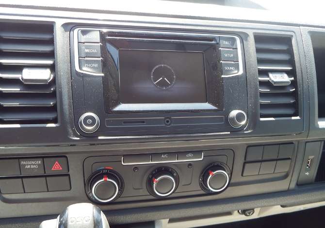 Makina ne shitje ne Tirane, Volkswagen, 2021 Elektrike,Kambio Automatik Pagesa 25,000  Euro.