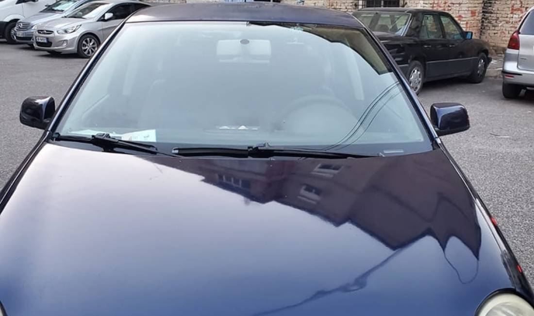 Makina ne shitje ne Tirane, Volkswagen, 2004 Benzine,Kambio Automatik Pagesa 23,000  Euro.