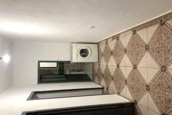 Shtepi me qera 1+1 ne Tirane - 30,000 Leke