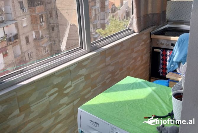 Shtepi ne shitje Apartament ne Tirane, 2+1, Mobilimi E mobiluar, Pagesa 85,000  Euro.