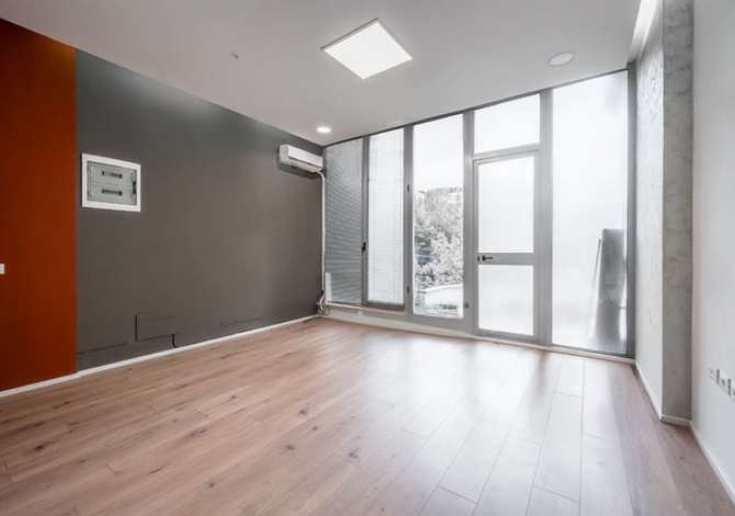 Ambient biznesi me qera 3+1 ne Tirane - 400 Euro