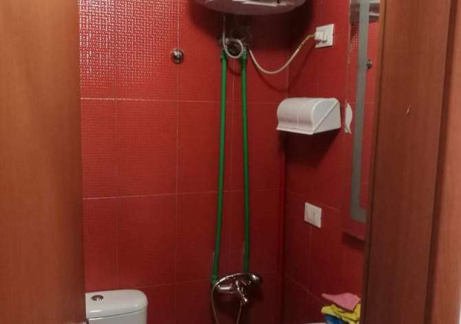 Ambient biznesi me qera 3+1 ne Tirane - 400 Euro