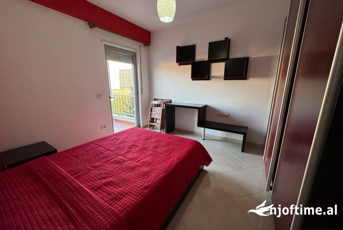 Shtepi me qera Apartament ne Tirane, 2+1, Mobilimi E mobiluar, Pagesa 550  Euro.
