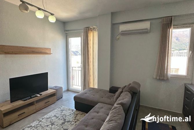 Shtepi me qera 1+1 ne Tirane - 450 Euro