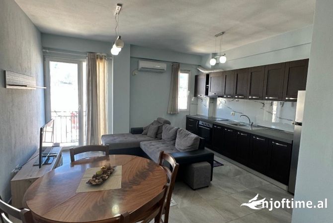 Shtepi me qera 1+1 ne Tirane - 450 Euro