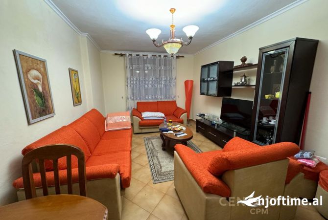 Shtepi me qera 1+1 ne Tirane - 400 Euro