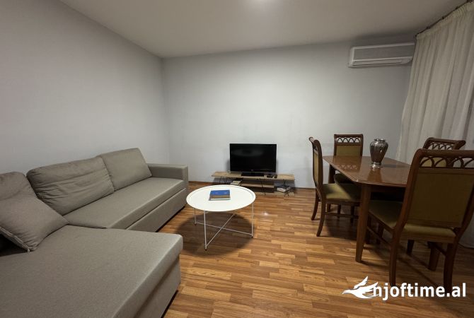 Shtepi me qera 1+1 ne Tirane - 400 Euro