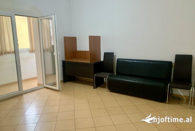 Shtepi me qera 3+1 ne Tirane - 600 Euro
