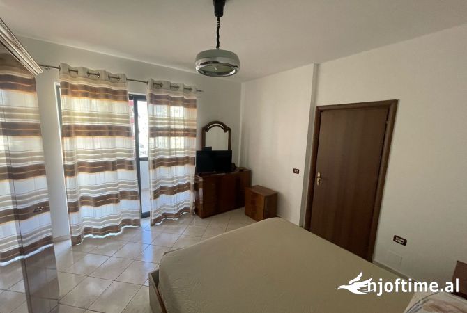 Shtepi me qera 2+1 ne Tirane - 500 Euro
