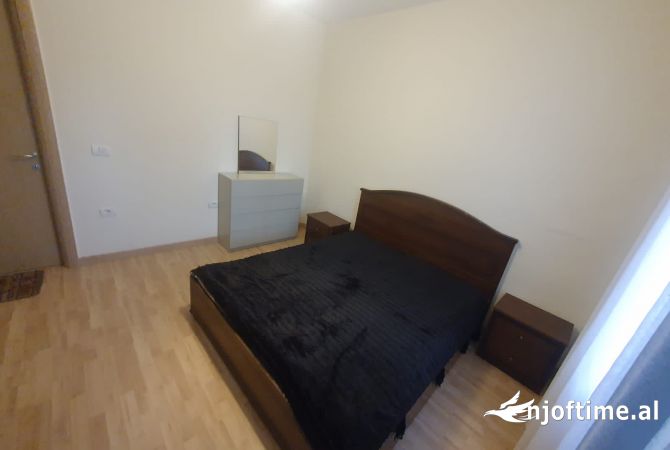 Shtepi me qera 1+1 ne Tirane - 400 Euro