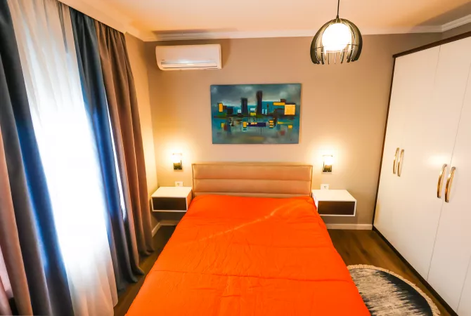 Shtepi me qera Apartament ne Korce, 2+1, Mobilimi E mobiluar, Pagesa 40,000  Leke.