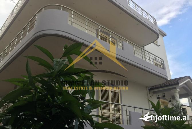 Casa in vendita 4+1 a Elbasan - 260,000 Euro
