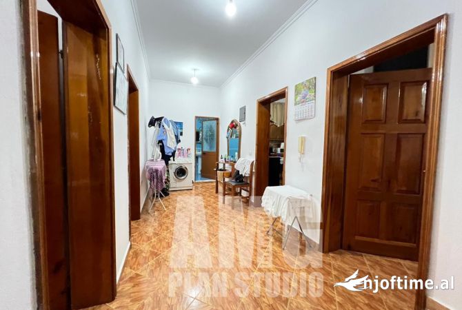Shtepi ne shitje 7+1 ne Tirane - 400,000 Euro