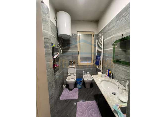 Shtepi me qera 2+1 ne Tirane - 900 Euro