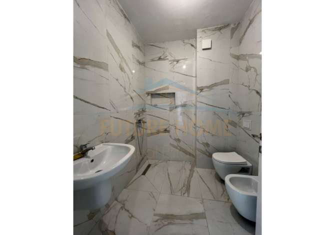 Shtepi me qera 2+1 ne Tirane - 650 Euro