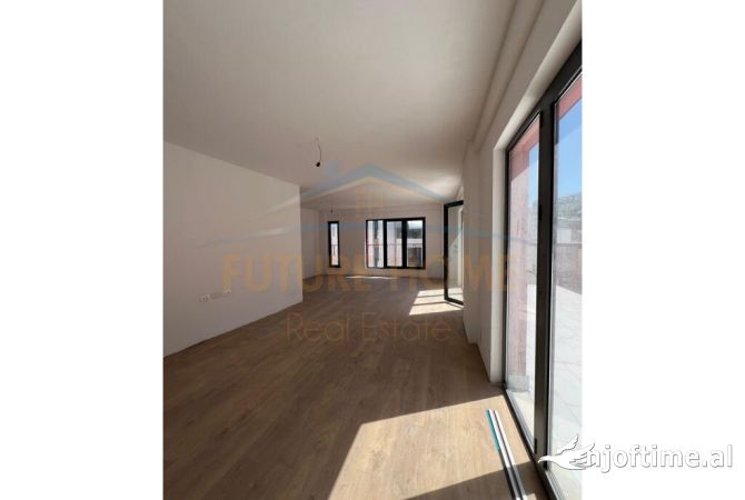Shtepi ne shitje 3+1 ne Tirane - 313,600 Euro