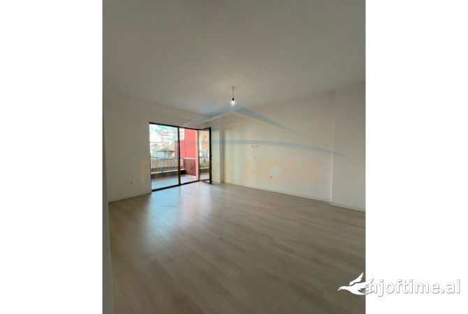 Shtepi me qera 2+1 ne Tirane - 600 Euro